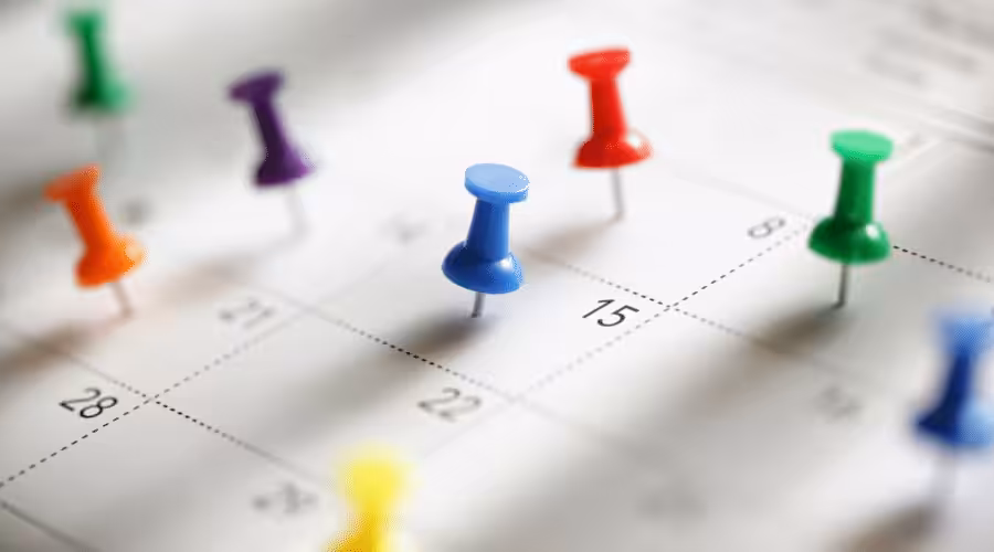 social media holiday calendar