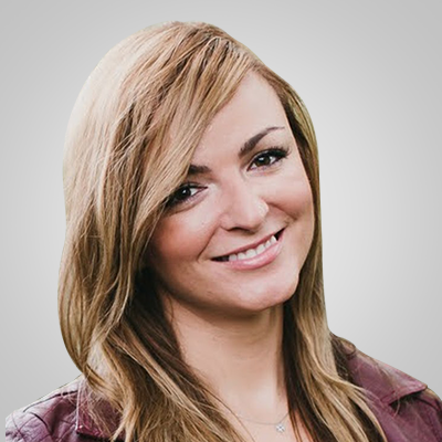 9 Experts Share Their Best Hacks for Social Media 6 Mana Ionescu