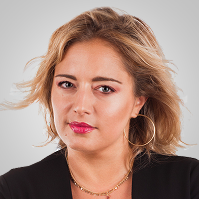 9 Experts Share Their Best Hacks for Social Media 18 Veronica Gentili