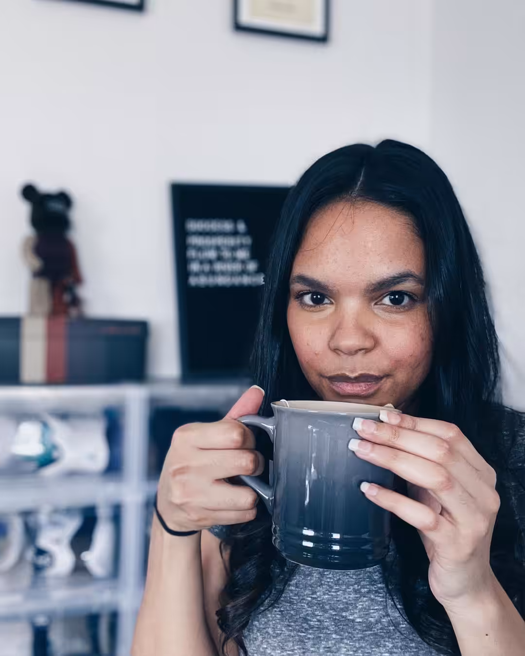 Dhariana Lozano Shares Her Powerful Insights on Social Media Marketing 4 Dhariana Lozano workspace