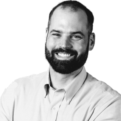 Experts Insights: How to Build an Engaging Social Media Community 30 Chris Brown