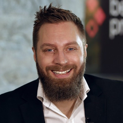 Can Brands Leverage Memes Effectively to Amplify Their Engagement and Footprint Online? 39 Adam Hempenstall
