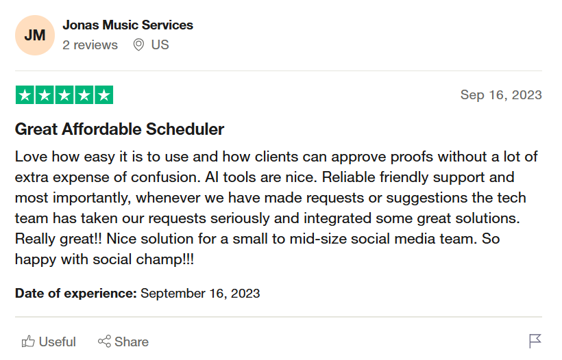 A Social Champ User Praised It on Trustpilot