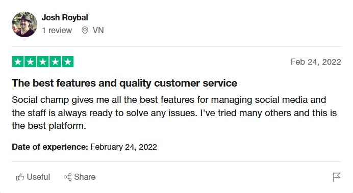 A User Applauded Social Champ’s Customer Service and Features